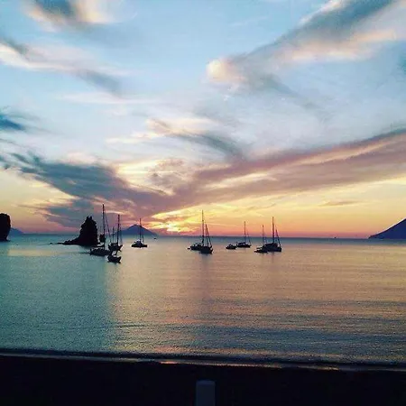 Les Sable Noirs Vulcano (Isola)